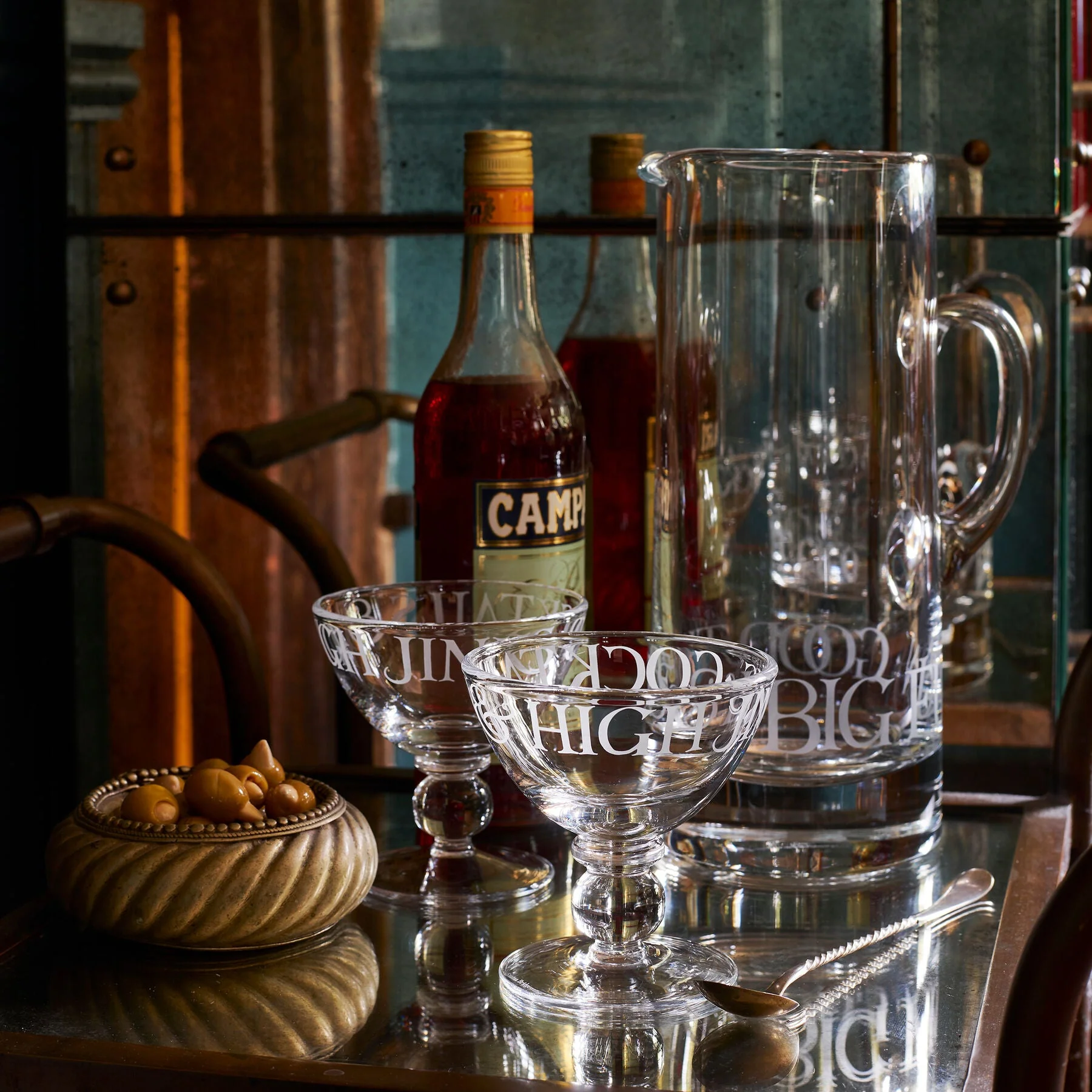 Black Toast Glass Cocktail Jug - Image 3