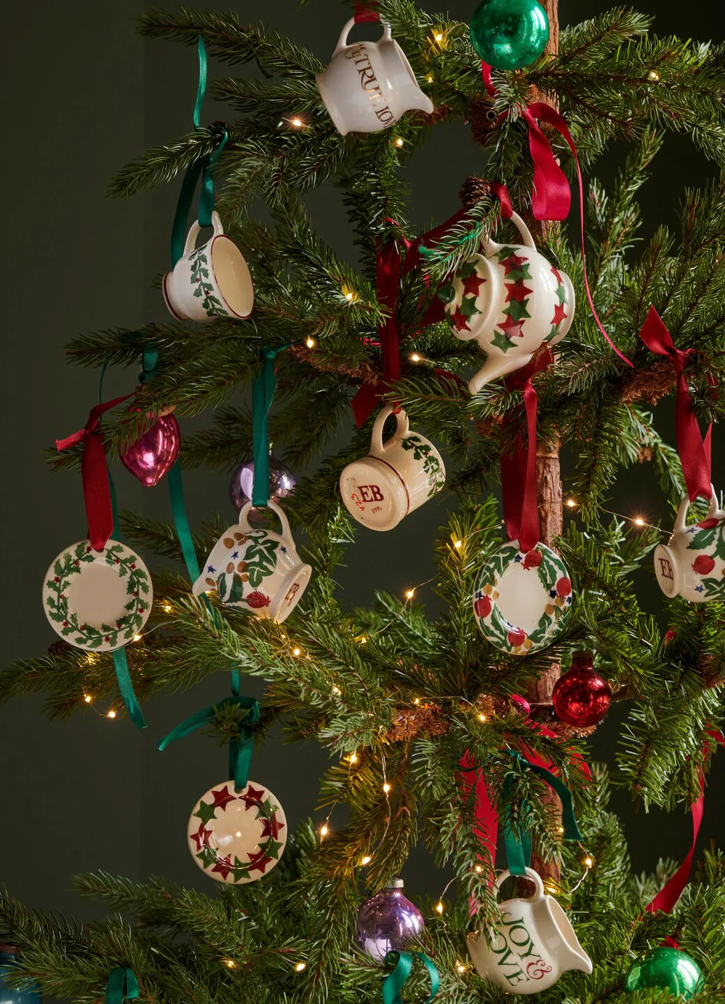 Tiny Holly Tiny Mug Decoration Boxed - Image 9